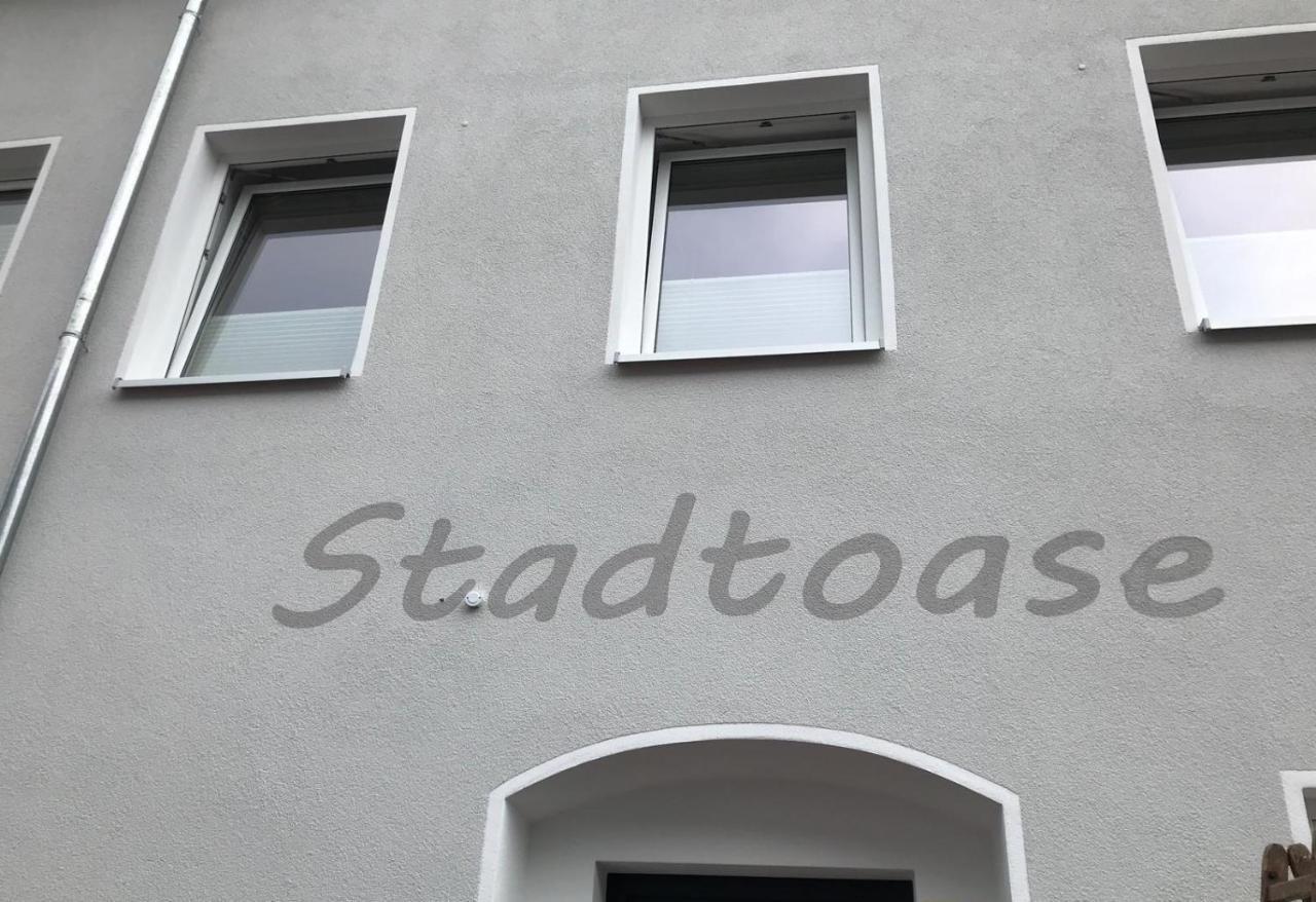 Stadtoase Geraeumige Gaestewohnungen Mit Balkon, Komfort, Modernitaet Und Ruhe, Fuer Monteure Geeignet, Free Wifi Frankenberg Esterno foto