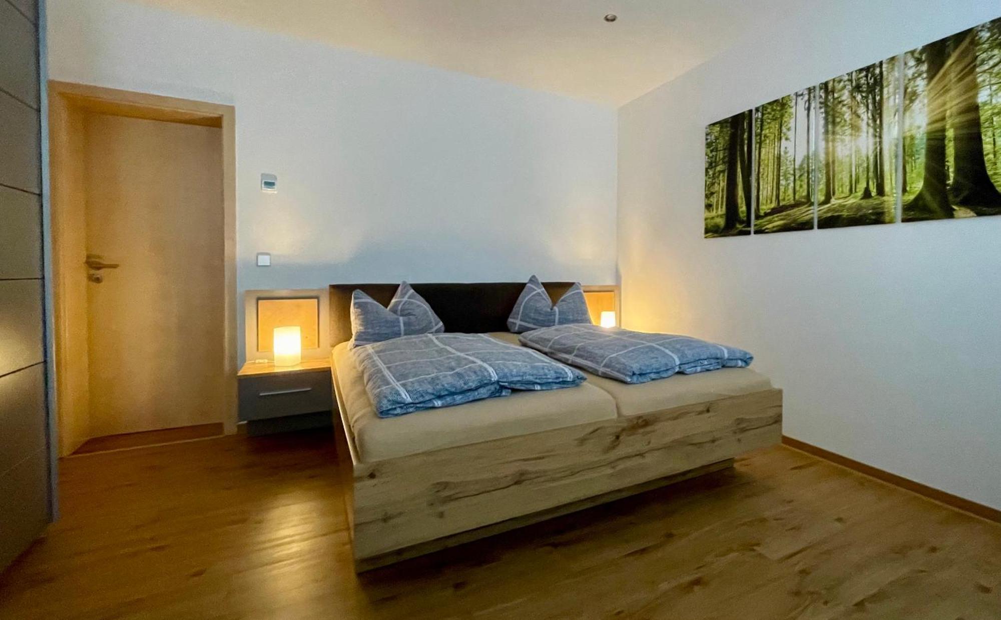 Stadtoase Geraeumige Gaestewohnungen Mit Balkon, Komfort, Modernitaet Und Ruhe, Fuer Monteure Geeignet, Free Wifi Frankenberg Esterno foto