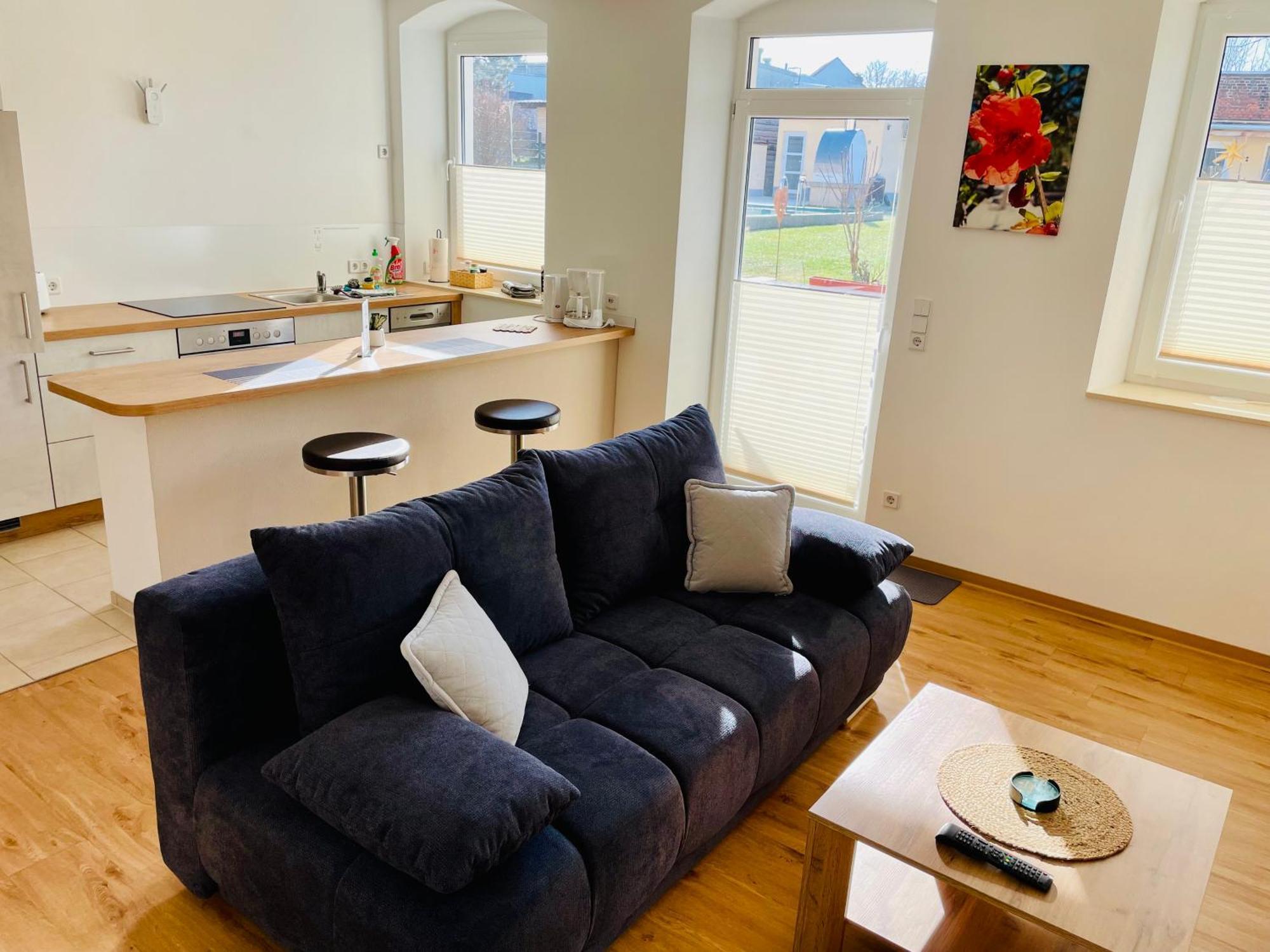 Stadtoase Geraeumige Gaestewohnungen Mit Balkon, Komfort, Modernitaet Und Ruhe, Fuer Monteure Geeignet, Free Wifi Frankenberg Esterno foto