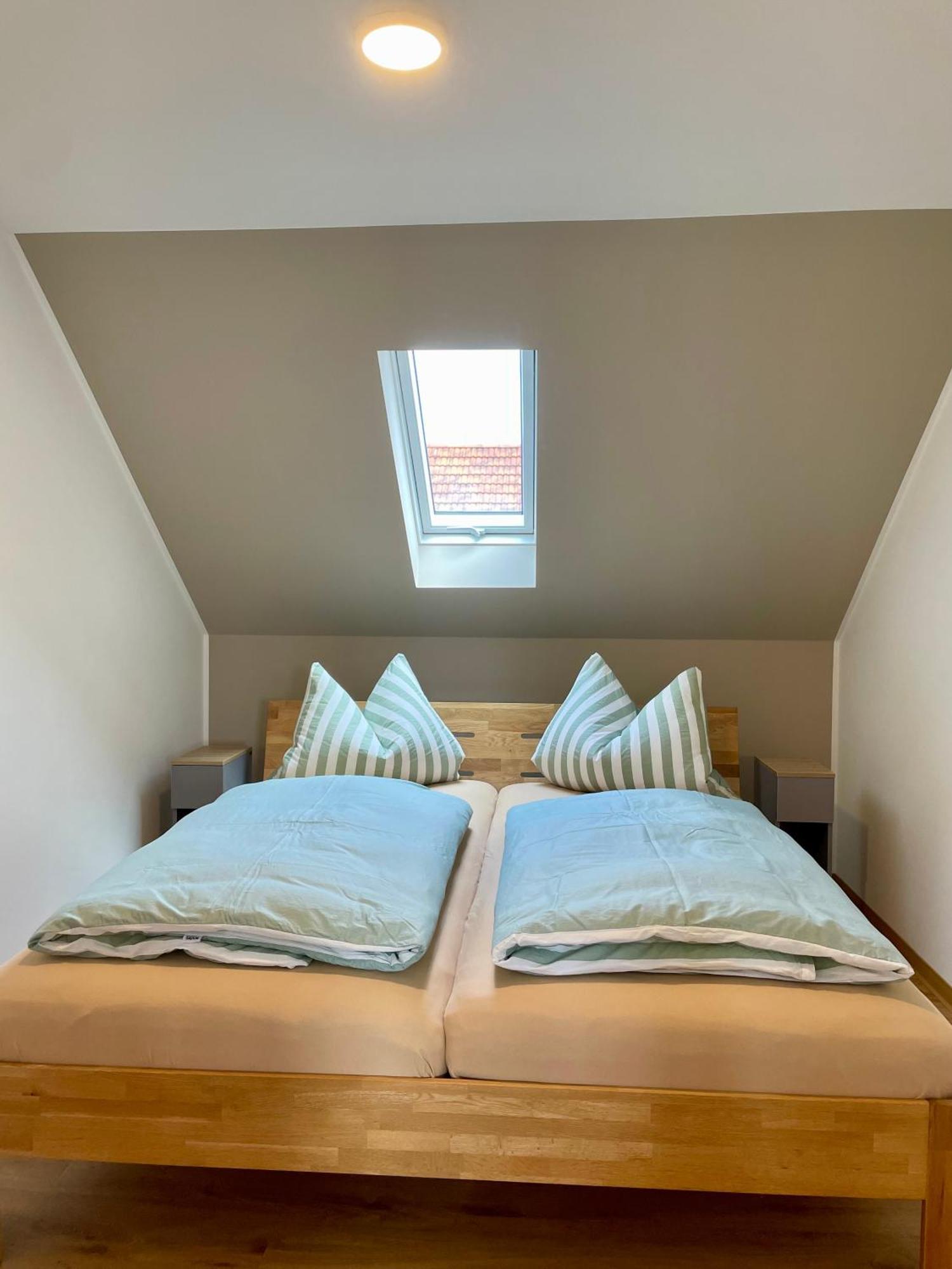 Stadtoase Geraeumige Gaestewohnungen Mit Balkon, Komfort, Modernitaet Und Ruhe, Fuer Monteure Geeignet, Free Wifi Frankenberg Esterno foto