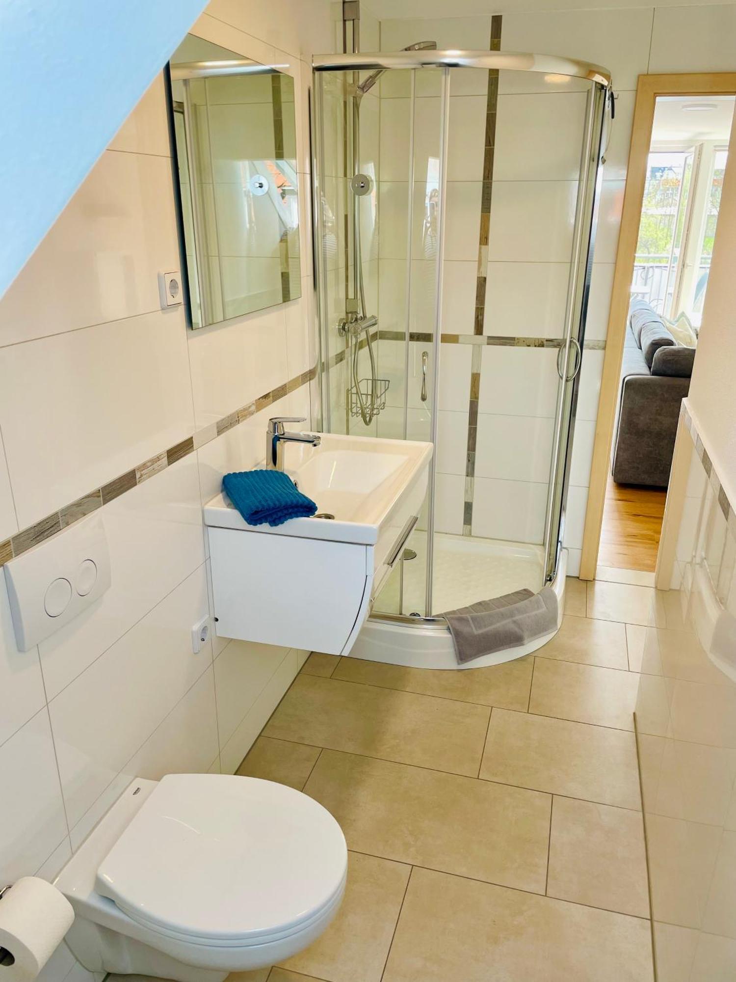Stadtoase Geraeumige Gaestewohnungen Mit Balkon, Komfort, Modernitaet Und Ruhe, Fuer Monteure Geeignet, Free Wifi Frankenberg Esterno foto